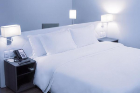  Fratele Business Hotel  Патус-Ди-Минас